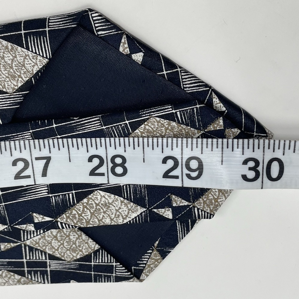L'Uomo Mens‎ Tie 100% Silk Italy Black Cream 4x60" VTG Geometric Print Classic - Picture 7 of 7